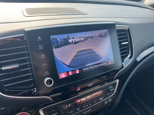2023 Honda Ridgeline Black Edition photo 11