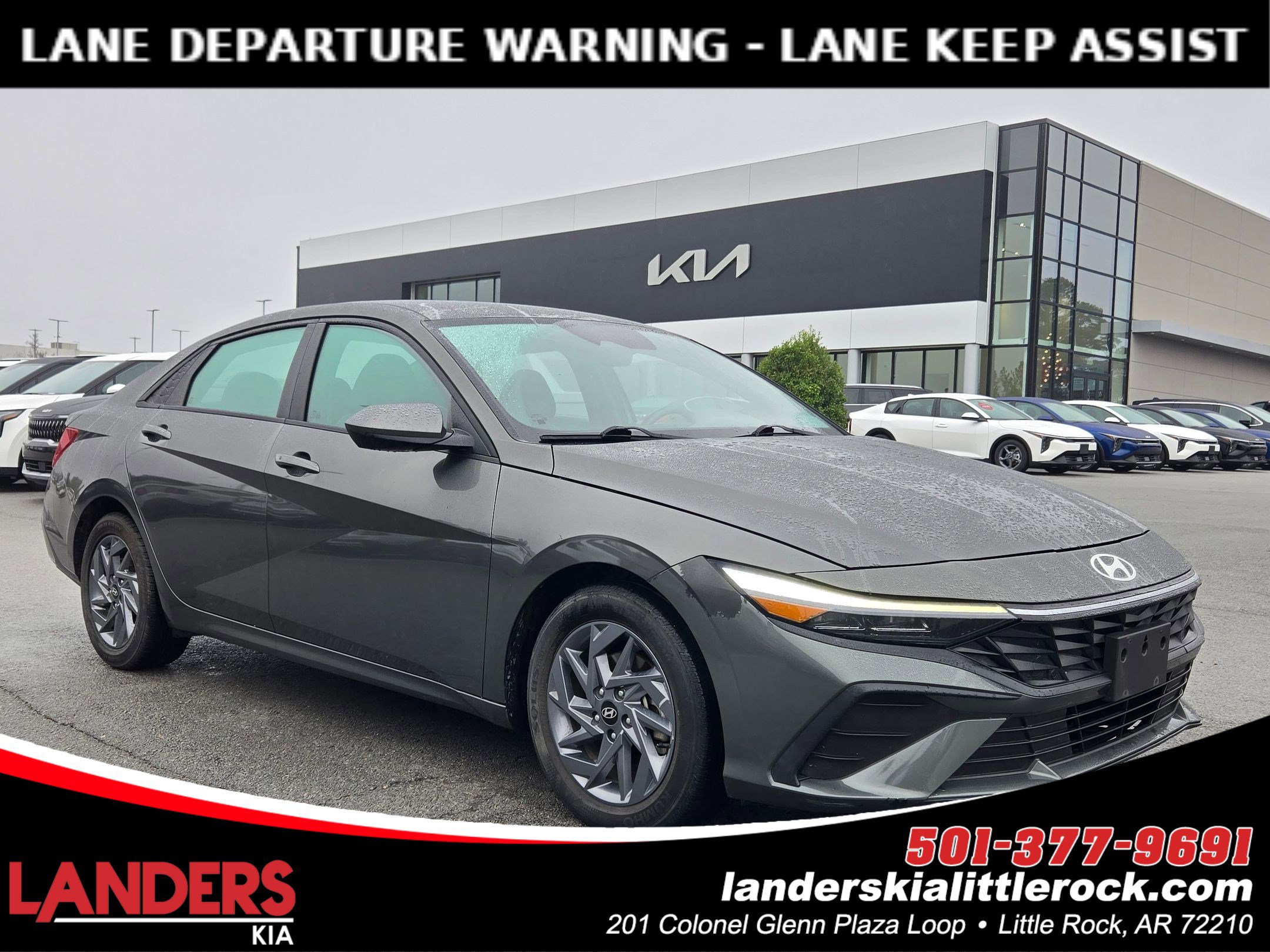 2024 Hyundai Elantra SEL's photo