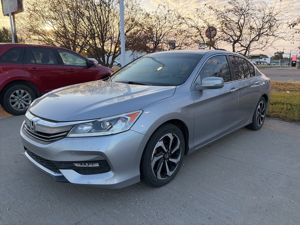 2016 Honda Accord EX-L photo 2
