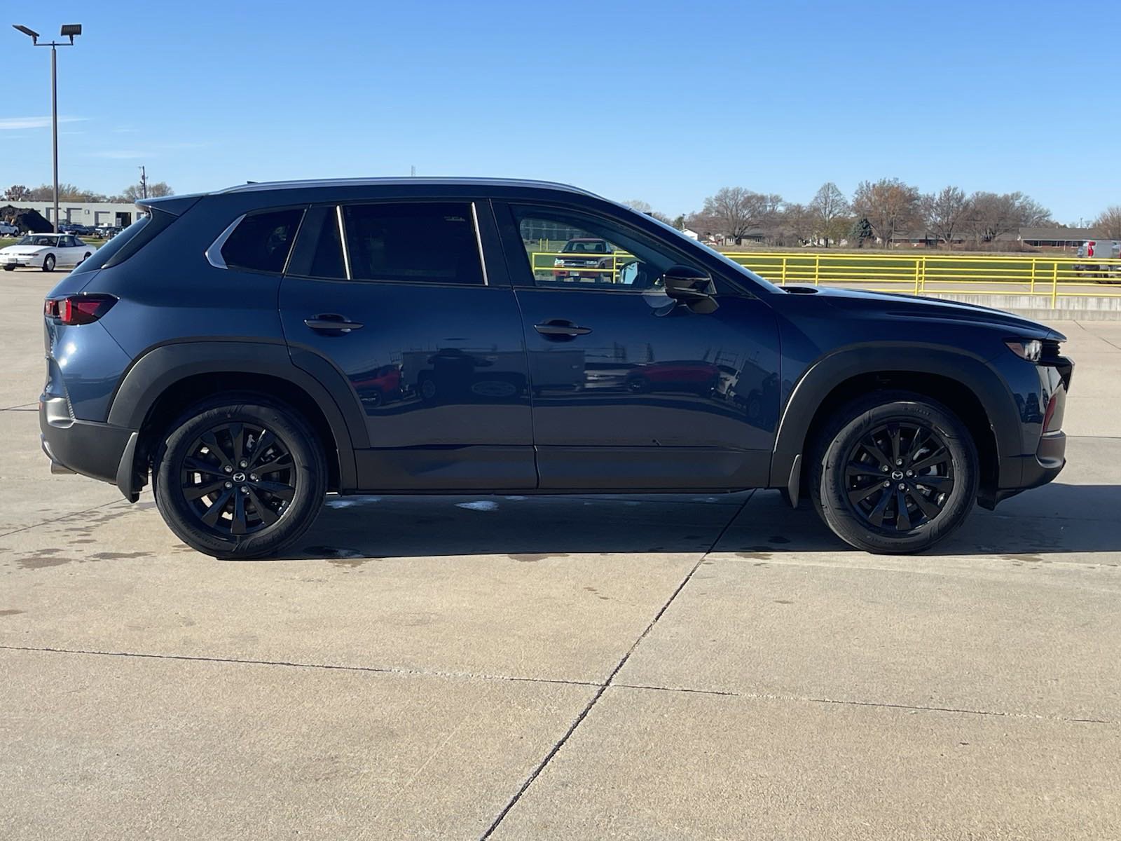 2025 Mazda CX-50 2.5 S Premium photo 12