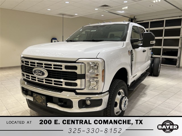 2026 Ford F-350 Super Duty Chassis Cab XLT's photo