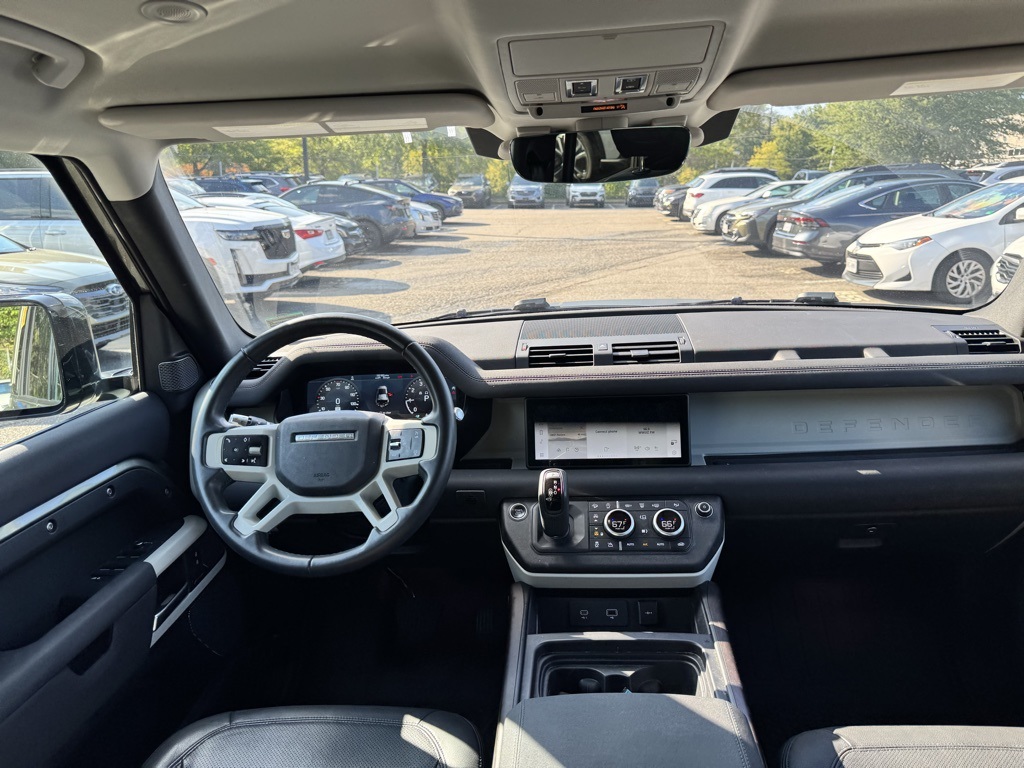2021 Land Rover Defender 110 S photo 10