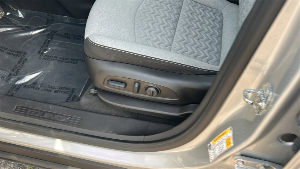 2022 Chevrolet Equinox LS photo 14