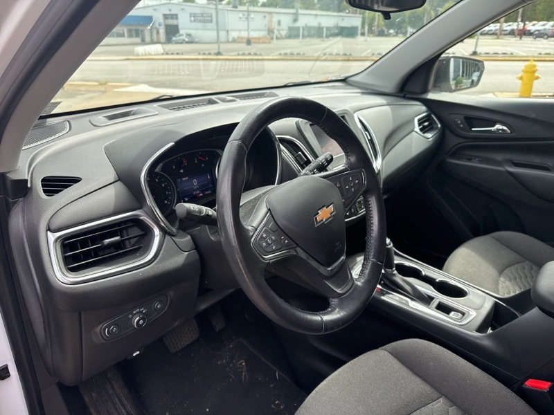 2021 Chevrolet Equinox LT photo 9
