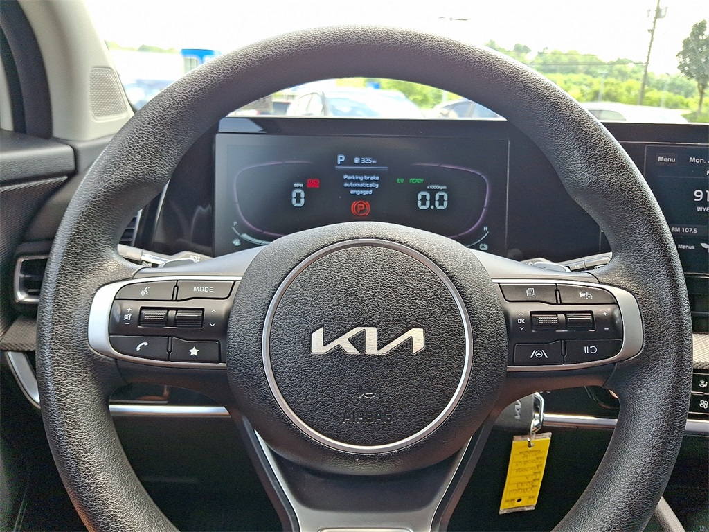 2023 Kia Sportage Hybrid LX photo 17