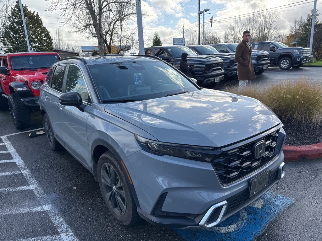 2024 Honda CR-V Sport Touring's photo