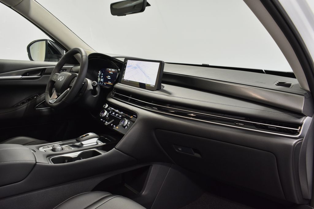 2026 Infiniti QX60 Luxe AWD photo 16