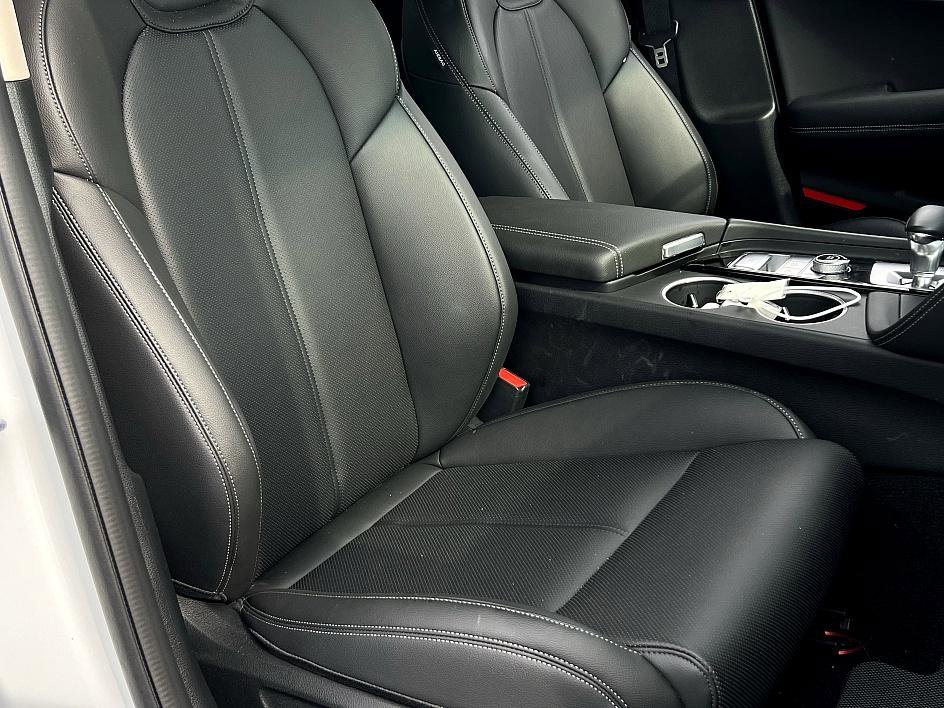 2025 Genesis G70 2.5T photo 20