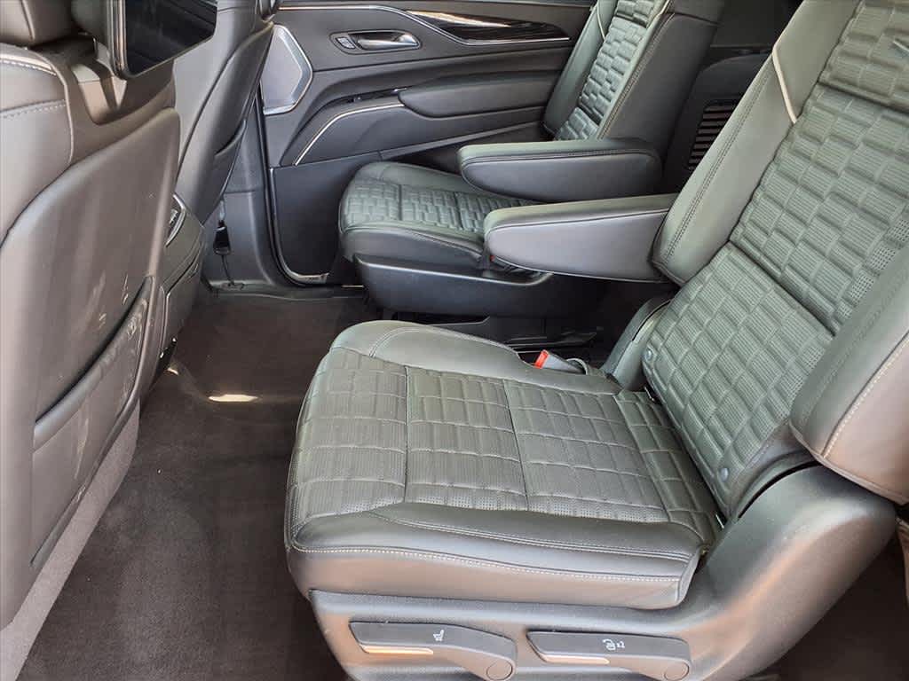 2024 Cadillac Escalade ESV V-Series photo 22