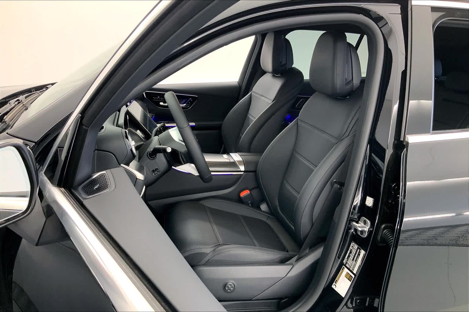 2025 Mercedes Benz GLC 300 4MATIC photo 11