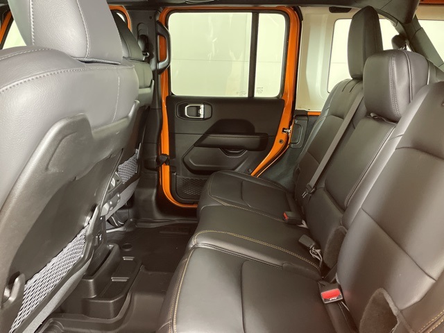 2025 Jeep Wrangler Sahara photo 35