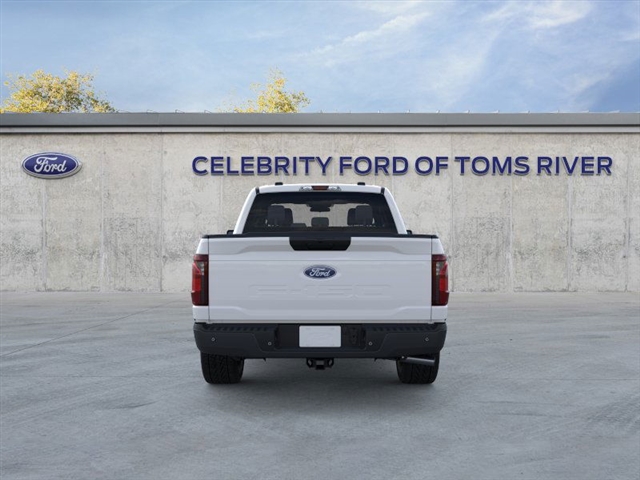 2025 Ford F-150 XL photo 5