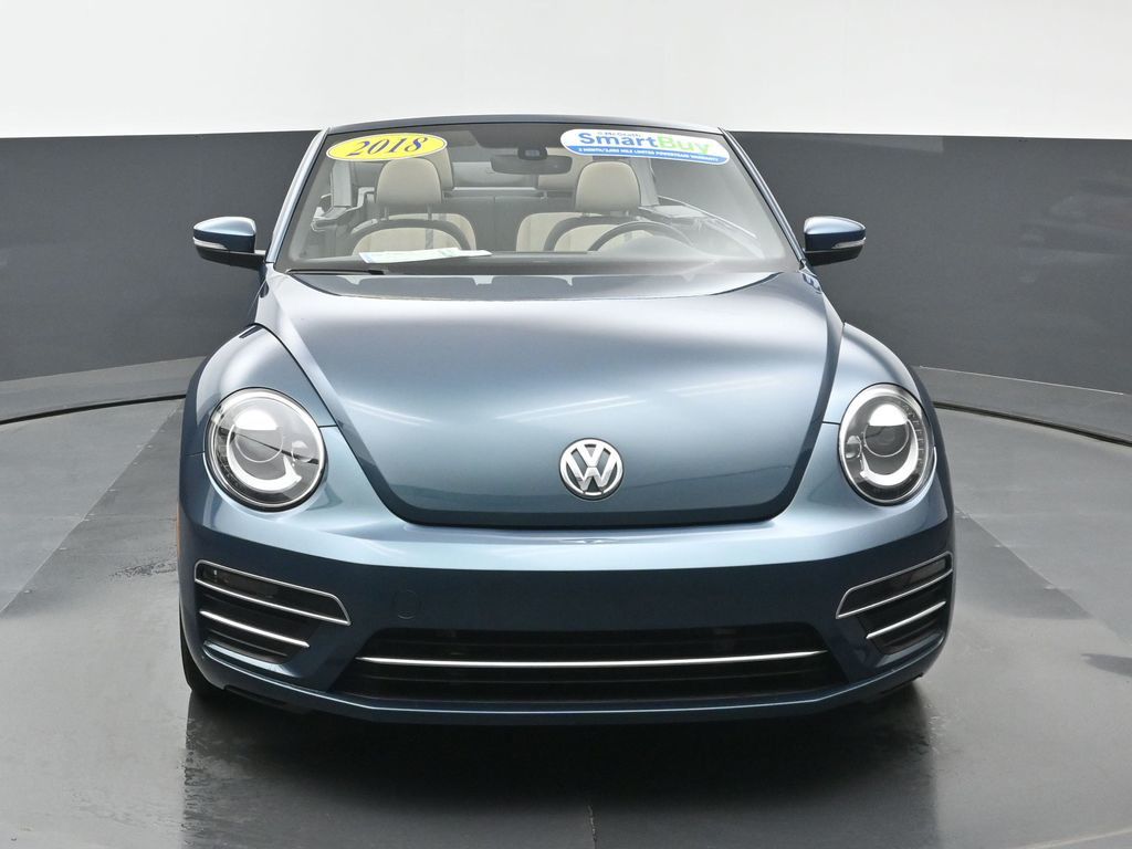 2018 Volkswagen Beetle S photo 2