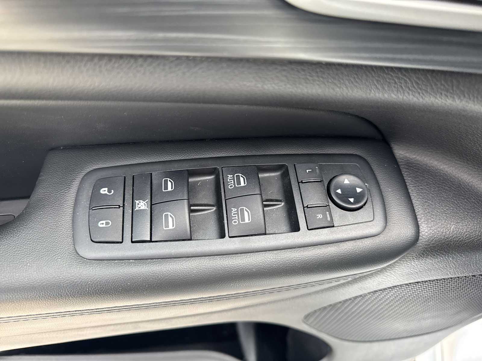 2021 Jeep Grand Cherokee Laredo X photo 16