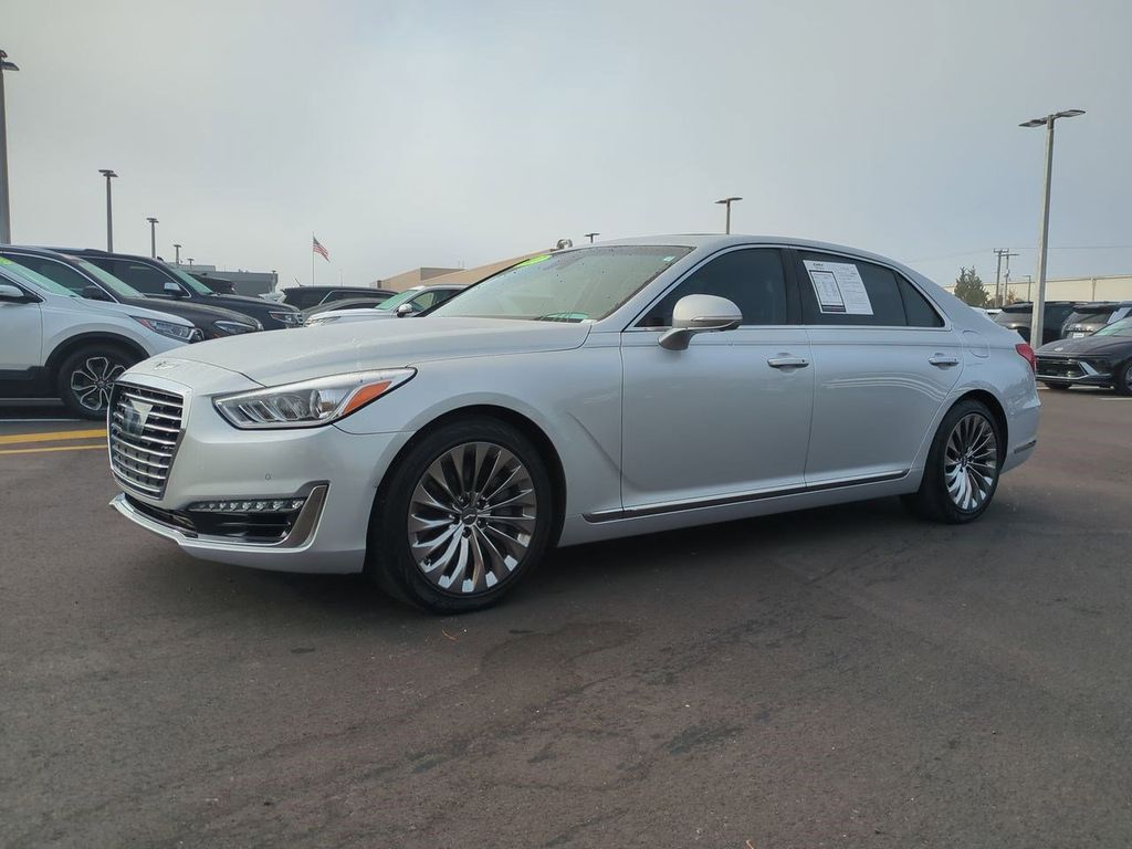 2017 GENESIS G90 Premium's photo
