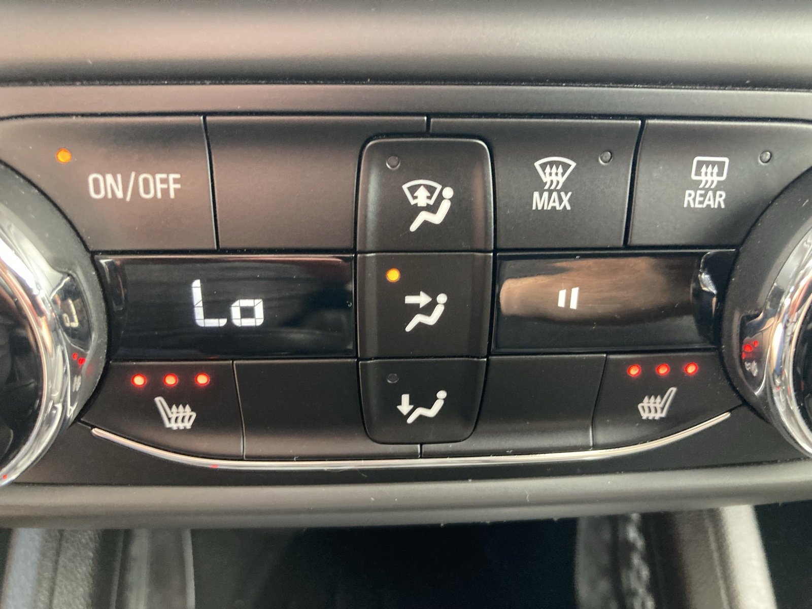 2022 Chevrolet Trailblazer LT photo 23