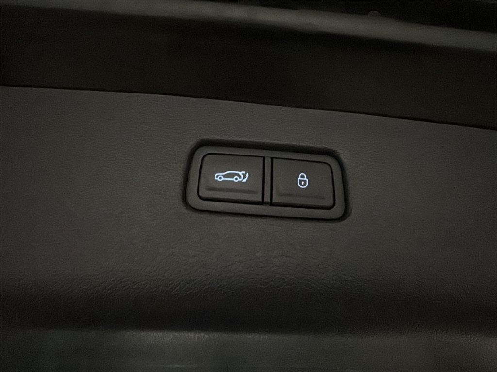 2023 Genesis GV80 2.5T Prestige photo 13