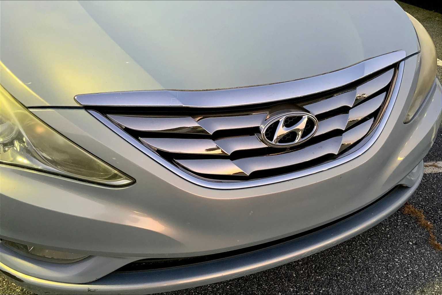2012 Hyundai Sonata SE photo 26