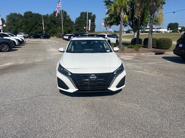 2023 Nissan Altima 2.5 SL photo 2