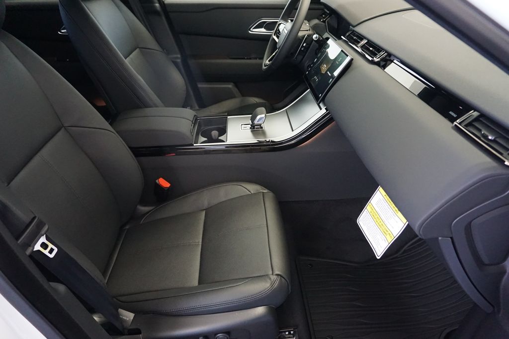2026 Land Rover Range Rover Velar S photo 23