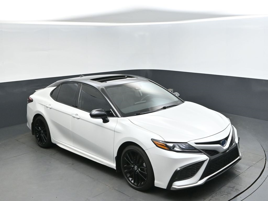 2024 Toyota Camry XSE's photo