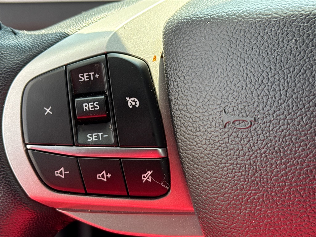 2023 Ford Explorer XLT photo 25