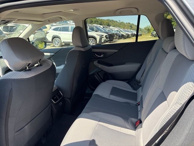 2025 Subaru Outback Premium photo 4