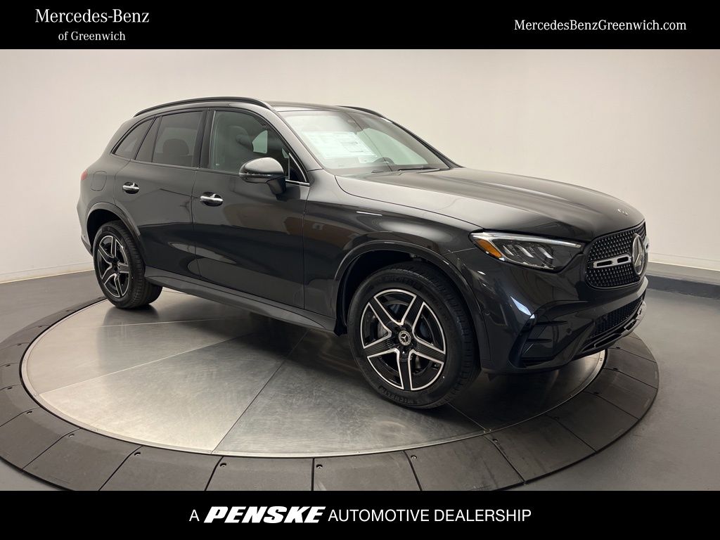 2026 Mercedes-Benz GLC Base's photo