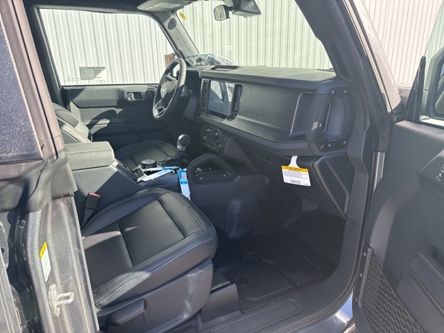 2025 Ford Bronco Big Bend photo 2
