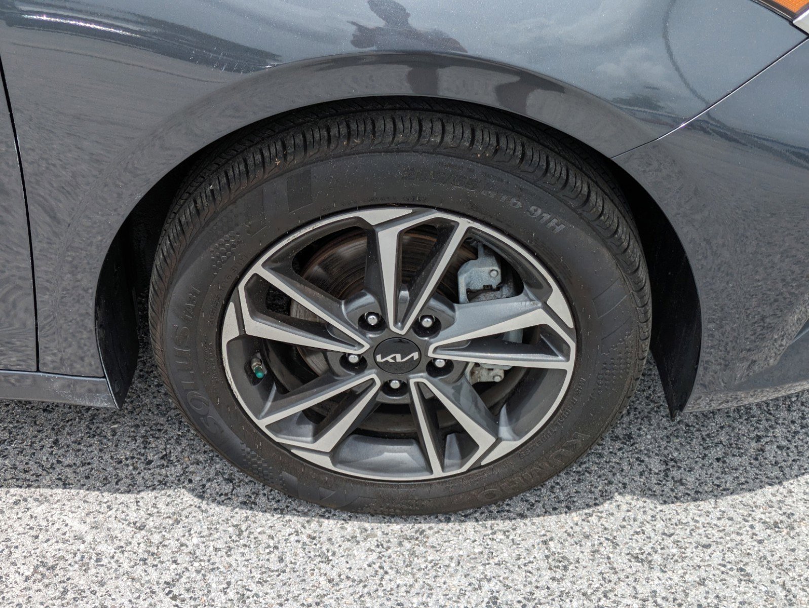 2023 Kia Forte LXS photo 10