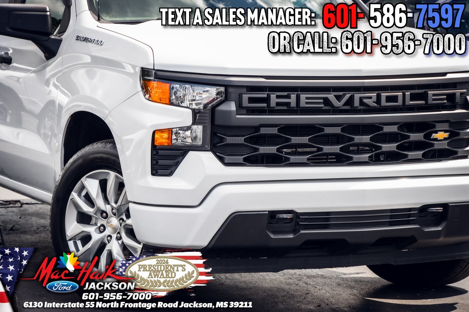 2023 Chevrolet Silverado 1500 Custom photo 3