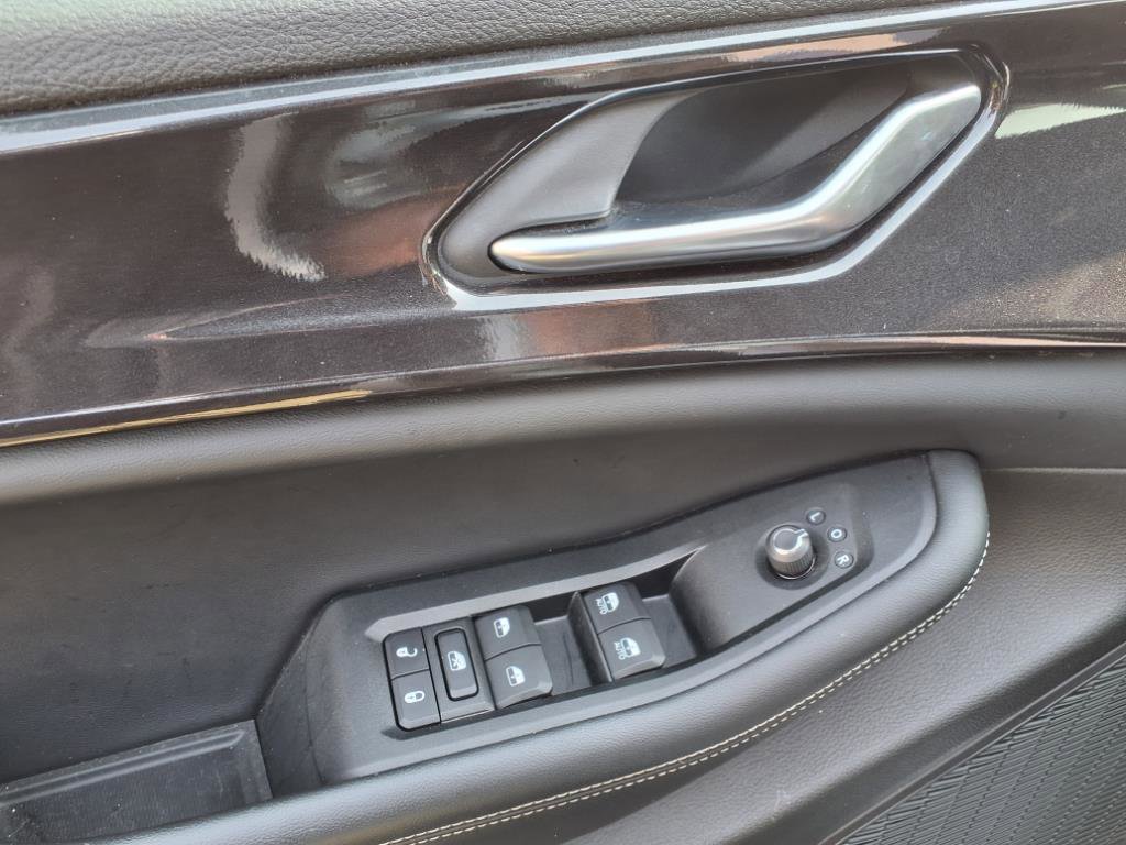 2023 Jeep Grand Cherokee Altitude photo 14