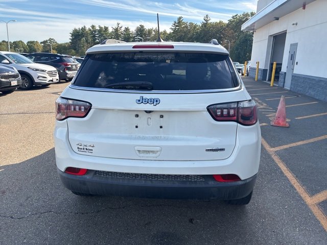 2019 Jeep Compass Latitude photo 3