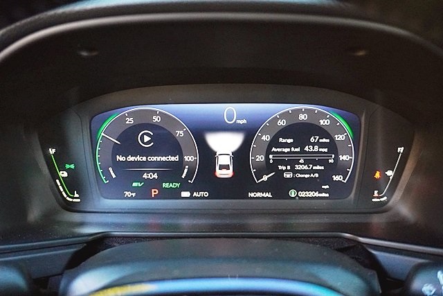 Used 2024 White Honda Touring image 32