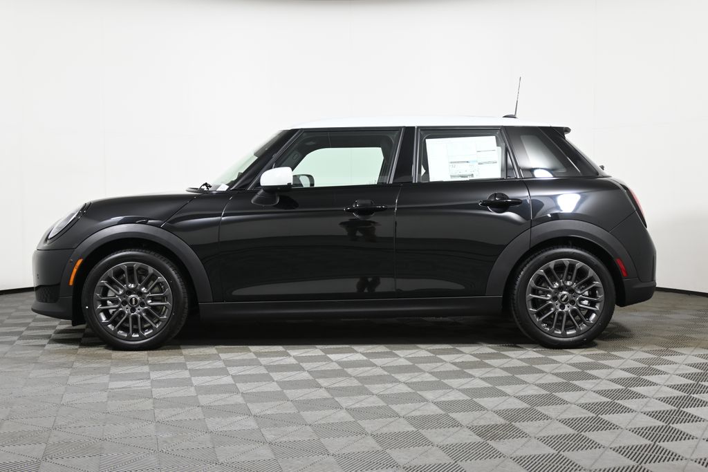 2025 Mini Cooper 4 Door Hardtop Iconic photo 2