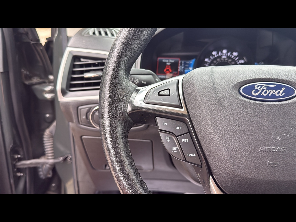 2023 Ford Edge SEL photo 13