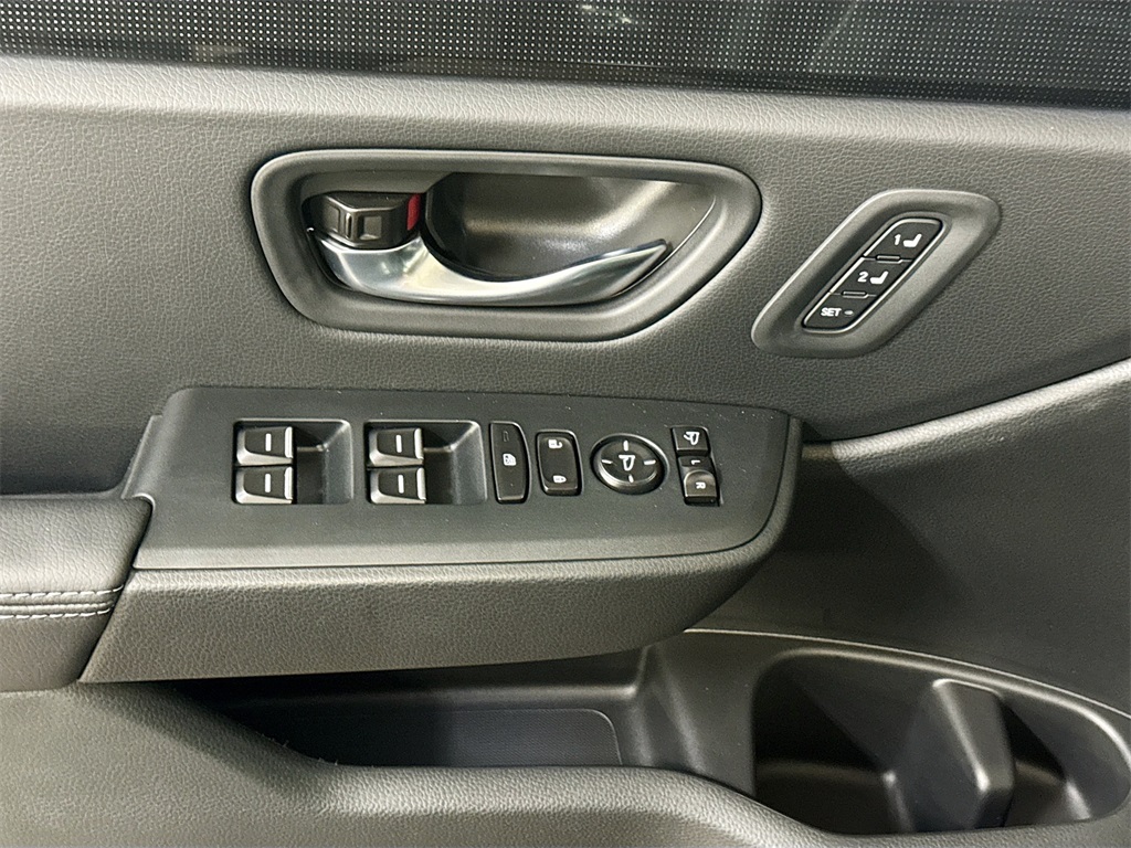 2025 Honda Pilot Elite photo 16