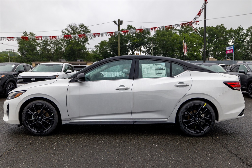 2025 Nissan Sentra SR Midnight Edition photo 8
