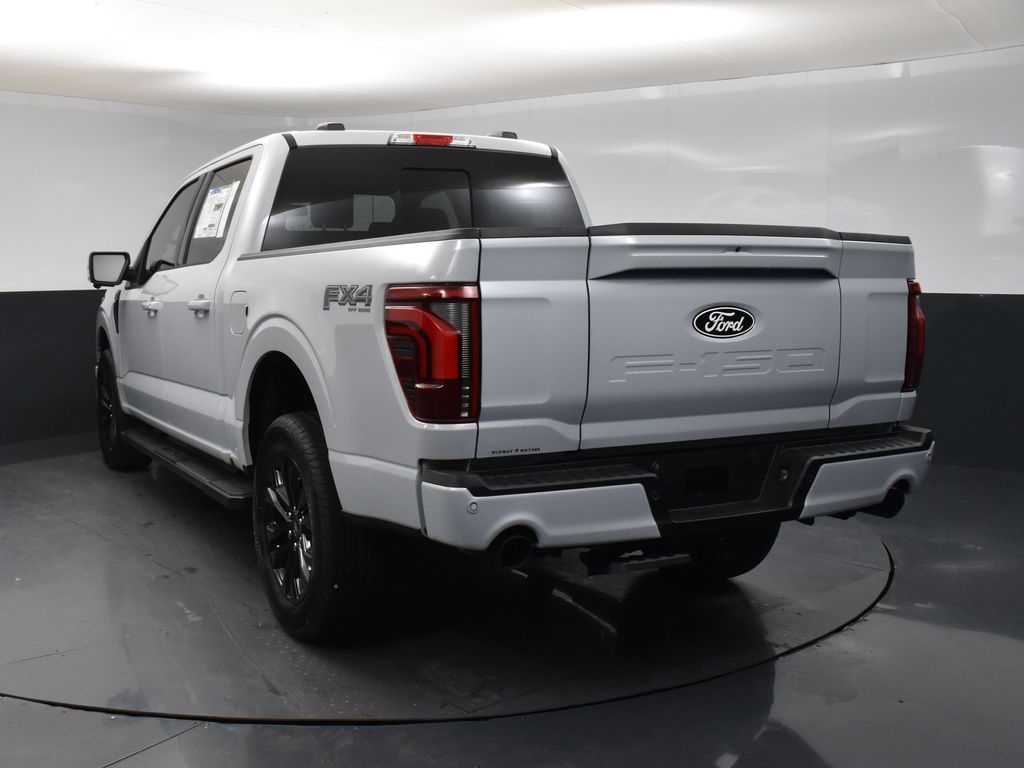 2025 Ford F-150 Lariat photo 3