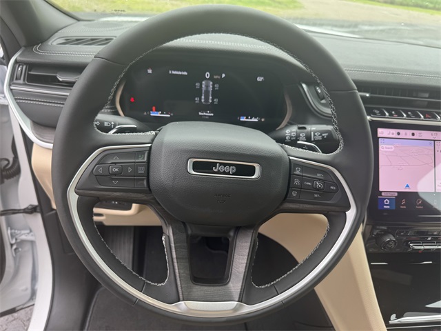 2025 Jeep Grand Cherokee Limited photo 18