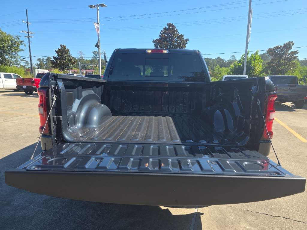 2026 Ram 1500 Express photo 4