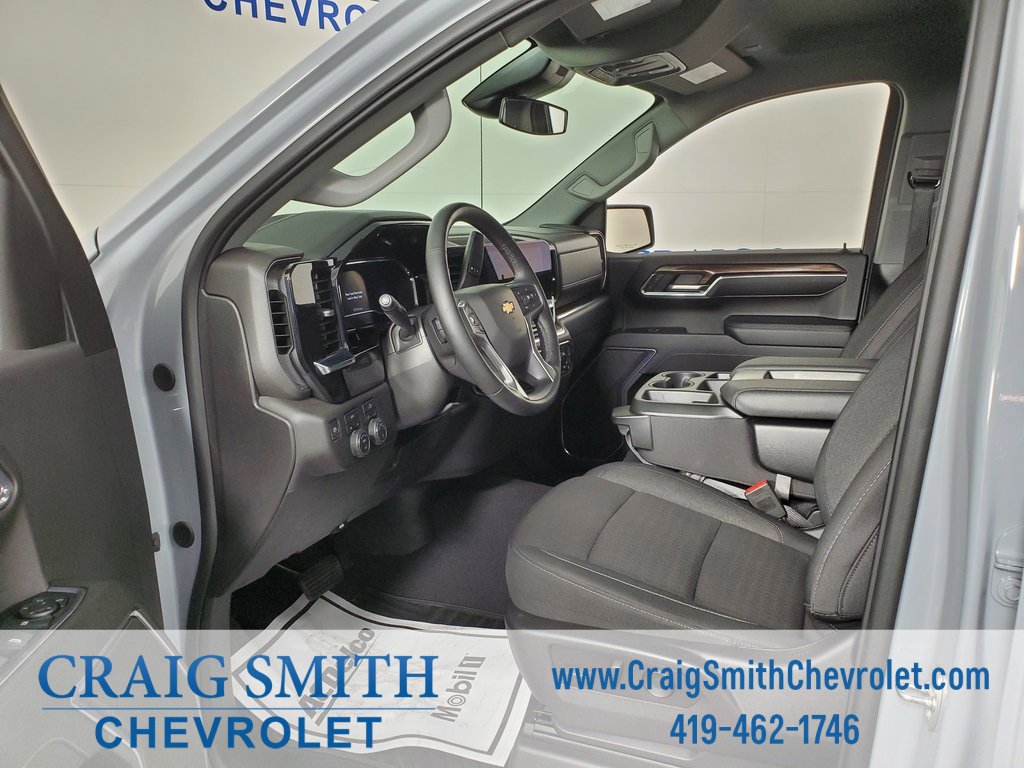 2024 Chevrolet Silverado 1500 LT photo 30