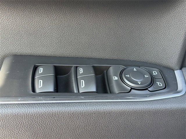 2025 Chevrolet Silverado 1500 LT photo 18