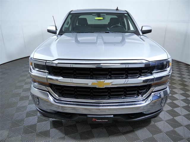 2017 Chevrolet Silverado 1500 LT photo 3