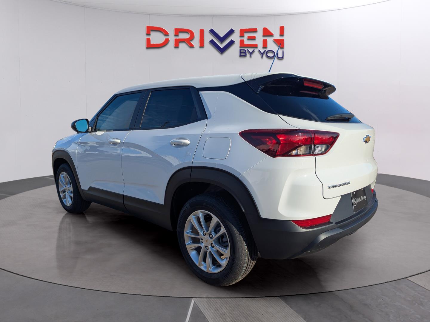 2026 Chevrolet Trailblazer LS photo 3