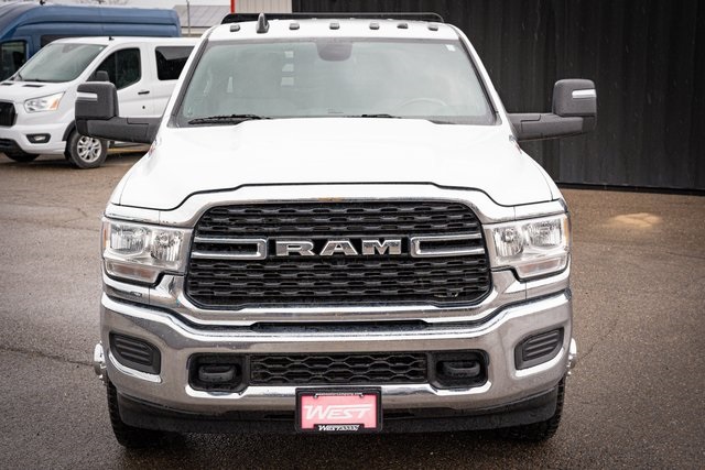 2024 Ram 3500 SLT photo 2