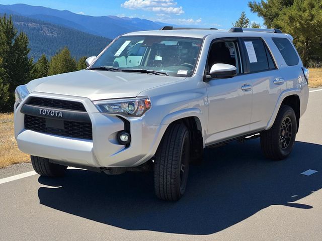 2023 Toyota 4Runner SR5 photo 4