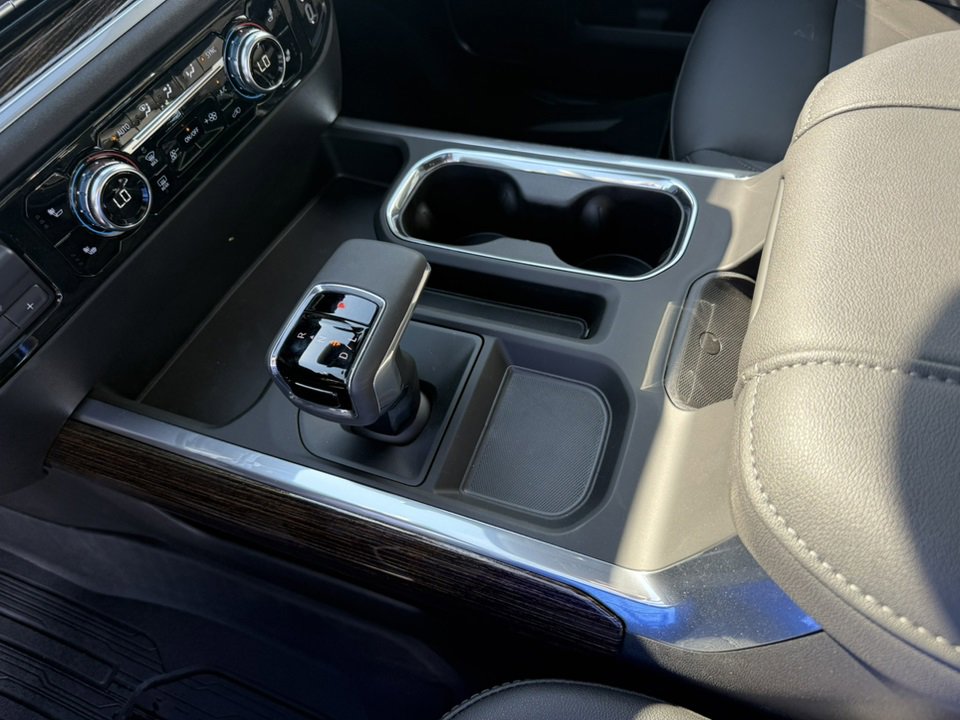 2026 GMC SIERRA - Image 25