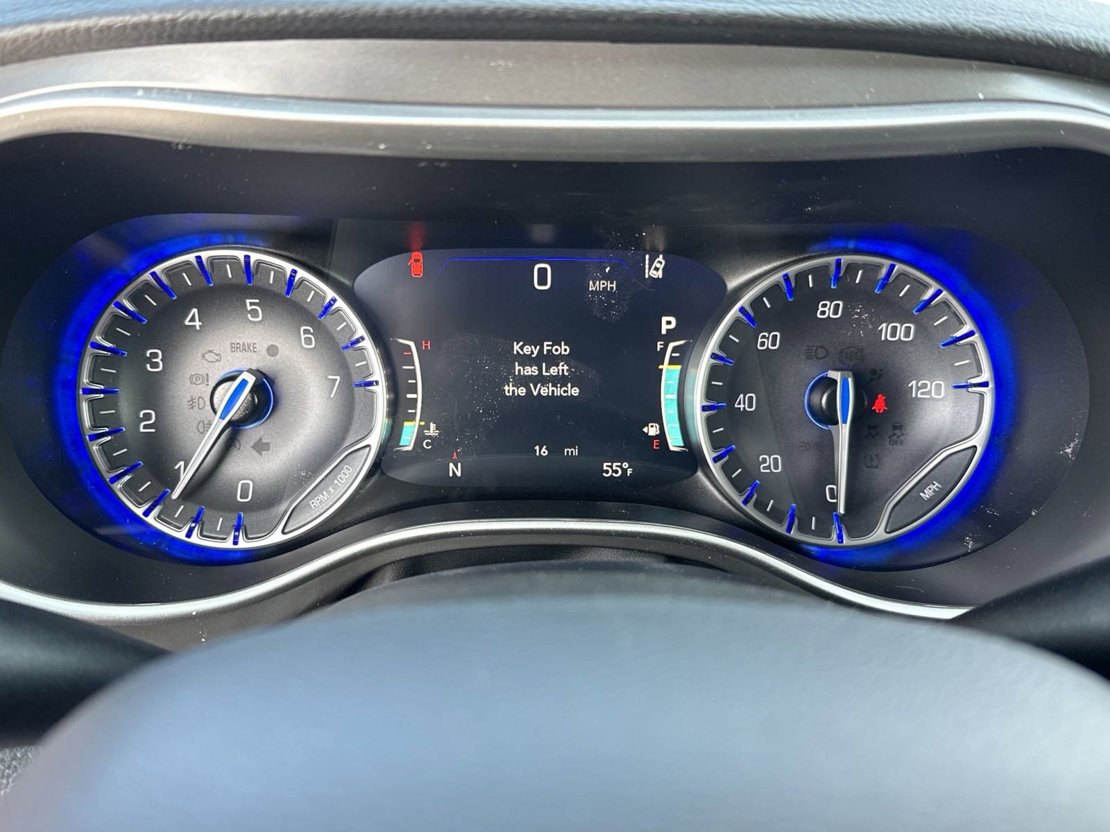 2025 Chrysler Pacifica photo 24