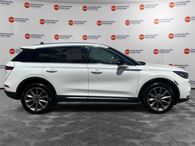 2020 Lincoln Corsair Standard photo 5